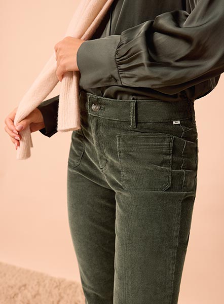 Trendbook-DOB-Cord-Desktop