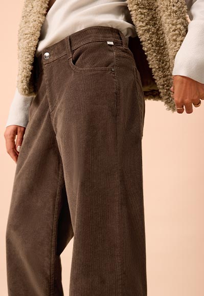 Trendbook-DOB-Cord-Desktop